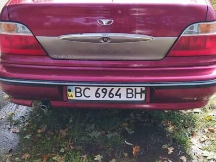 Красный Дэу Нексия, объемом двигателя 1.5 л и пробегом 208 тыс. км за 2000 $, фото 1 на Automoto.ua