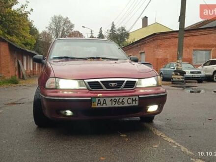 Красный Дэу Нексия, объемом двигателя 1.5 л и пробегом 150 тыс. км за 1200 $, фото 1 на Automoto.ua