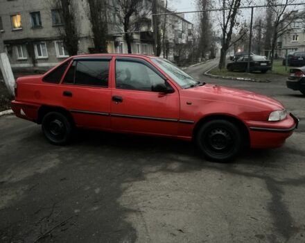 Красный Дэу Нексия, объемом двигателя 1.5 л и пробегом 200 тыс. км за 1800 $, фото 1 на Automoto.ua