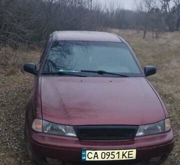 Дэу Нексия 2007 в Мироновке на Automoto.ua Красный Дэу Нексия, объемом двигателя 1.5 л и пробегом 275 тыс. км за 1450 $, фото 1 на Automoto.ua
