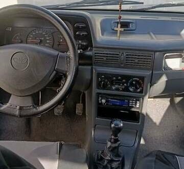 Дэу Нексия 2007 в Львове на Automoto.ua Красный Дэу Нексия, объемом двигателя 1.5 л и пробегом 95 тыс. км за 2200 $, фото 1 на Automoto.ua