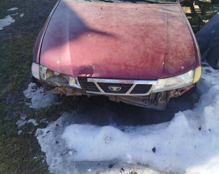 Красный Дэу Нексия, объемом двигателя 1.5 л и пробегом 130 тыс. км за 1000 $, фото 1 на Automoto.ua