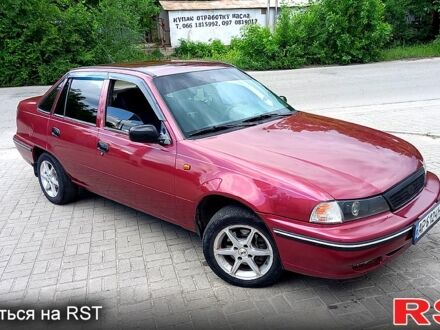Дэу Нексия 2007 в Запорожье на Automoto.ua Красный Дэу Нексия, объемом двигателя 1.5 л и пробегом 199 тыс. км за 2000 $, фото 1 на Automoto.ua
