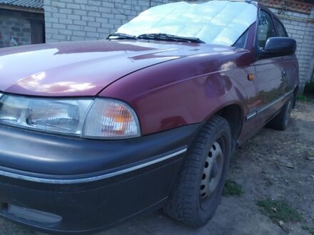 Дэу Нексия 2008 в Синельниковом на Automoto.ua Красный Дэу Нексия, объемом двигателя 0 л и пробегом 120 тыс. км за 1980 $, фото 1 на Automoto.ua