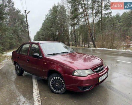 Червоний Деу Нексія, об'ємом двигуна 1.5 л та пробігом 150 тис. км за 1100 $, фото 1 на Automoto.ua