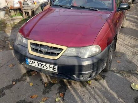 Красный Дэу Нексия, объемом двигателя 1.5 л и пробегом 235 тыс. км за 1700 $, фото 1 на Automoto.ua