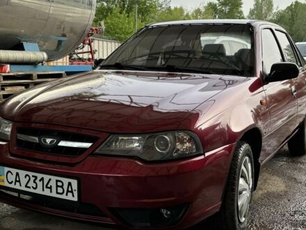 Красный Дэу Нексия, объемом двигателя 1.5 л и пробегом 39 тыс. км за 3300 $, фото 1 на Automoto.ua