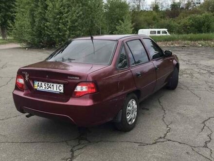 Деу Нексія 2008 у Києві на Automoto.ua Червоний Деу Нексія, об'ємом двигуна 1.5 л та пробігом 140 тис. км за 2200 $, фото 1 на Automoto.ua