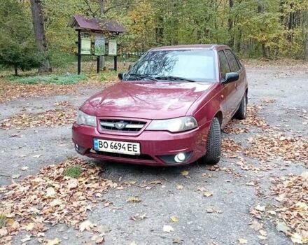 Червоний Деу Нексія, об'ємом двигуна 1.5 л та пробігом 240 тис. км за 1500 $, фото 1 на Automoto.ua