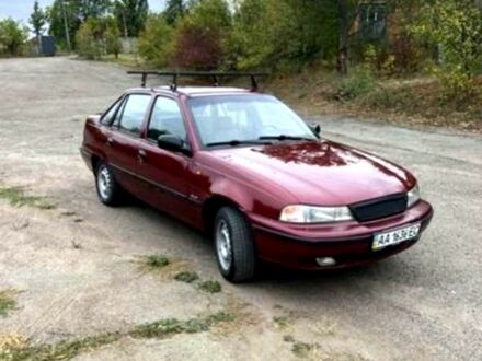 Дэу Нексия 2008 в Каменке на Automoto.ua Красный Дэу Нексия, объемом двигателя 1.5 л и пробегом 162 тыс. км за 1700 $, фото 1 на Automoto.ua
