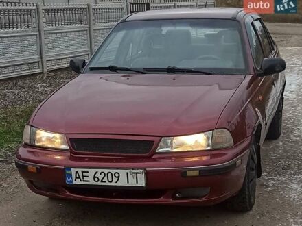 Червоний Деу Нексія, об'ємом двигуна 1.5 л та пробігом 130 тис. км за 1600 $, фото 1 на Automoto.ua