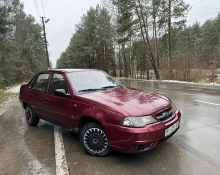 Червоний Деу Нексія, об'ємом двигуна 1.5 л та пробігом 150 тис. км за 1000 $, фото 1 на Automoto.ua