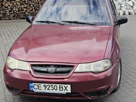 Дэу Нексия 2011 в Черновцах на Automoto.ua Красный Дэу Нексия, объемом двигателя 1.5 л и пробегом 325 тыс. км за 1089 $, фото 1 на Automoto.ua