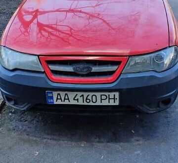 Дэу Нексия 2012 в Киеве на Automoto.ua Красный Дэу Нексия, объемом двигателя 1.6 л и пробегом 280 тыс. км за 1500 $, фото 1 на Automoto.ua