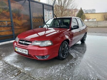 Деу Нексія 2012 у Дніпро (Дніпропетровську) на Automoto.ua Червоний Деу Нексія, об'ємом двигуна 1.6 л та пробігом 234 тис. км за 3200 $, фото 1 на Automoto.ua