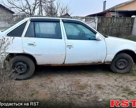 Дэу Нексия, объемом двигателя 1.5 л и пробегом 156 тыс. км за 600 $, фото 4 на Automoto.ua