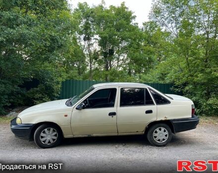 Дэу Нексия, объемом двигателя 1.5 л и пробегом 230 тыс. км за 700 $, фото 2 на Automoto.ua