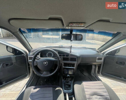 Дэу Нексия, объемом двигателя 1.6 л и пробегом 104 тыс. км за 3450 $, фото 4 на Automoto.ua