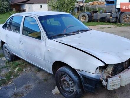 Дэу Нексия 2007 в Киеве на Automoto.ua Дэу Нексия, объемом двигателя 1.6 л и пробегом 333 тыс. км за 898 $, фото 1 на Automoto.ua