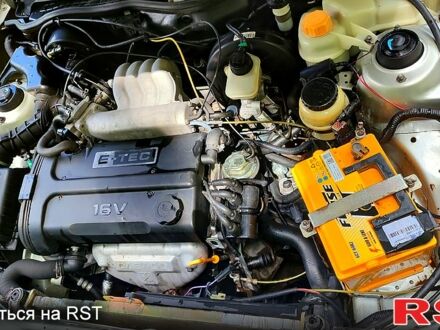 Деу Нексія 2008 у Кривому Розі на Automoto.ua Деу Нексія, об'ємом двигуна 1.6 л та пробігом 155 тис. км за 2300 $, фото 1 на Automoto.ua
