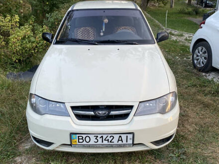 Деу Нексія 2009 у Тернополі на Automoto.ua Деу Нексія, об'ємом двигуна 1.5 л та пробігом 205 тис. км за 3500 $, фото 1 на Automoto.ua
