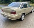 Желтый Дэу Нексия, объемом двигателя 1.5 л и пробегом 459 тыс. км за 1900 $, фото 4 на Automoto.ua