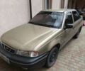 Желтый Дэу Нексия, объемом двигателя 1 л и пробегом 450 тыс. км за 1000 $, фото 1 на Automoto.ua