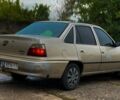 Жовтий Деу Нексія, об'ємом двигуна 1.5 л та пробігом 400 тис. км за 1100 $, фото 2 на Automoto.ua