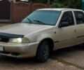 Деу Нексія 1996 у Кривому Розі на Automoto.ua Жовтий Деу Нексія, об'ємом двигуна 1.5 л та пробігом 204 тис. км за 1000 $, фото 1 на Automoto.ua