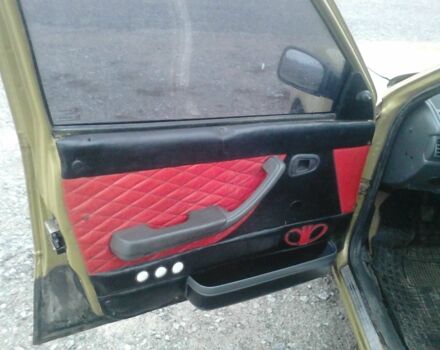 Желтый Дэу Нексия, объемом двигателя 1.5 л и пробегом 300 тыс. км за 1500 $, фото 10 на Automoto.ua