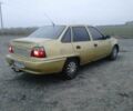 Желтый Дэу Нексия, объемом двигателя 1.5 л и пробегом 300 тыс. км за 1500 $, фото 6 на Automoto.ua
