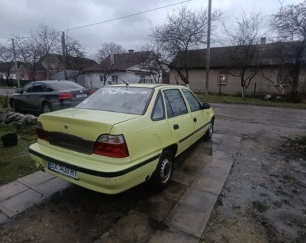Жовтий Деу Нексія, об'ємом двигуна 1.5 л та пробігом 215 тис. км за 799 $, фото 2 на Automoto.ua