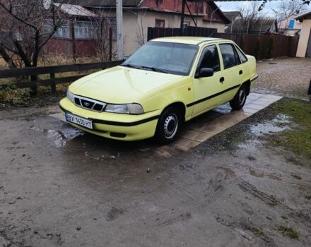 Жовтий Деу Нексія, об'ємом двигуна 1.5 л та пробігом 215 тис. км за 799 $, фото 1 на Automoto.ua