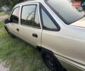 Желтый Дэу Нексия, объемом двигателя 1.5 л и пробегом 300 тыс. км за 1050 $, фото 3 на Automoto.ua