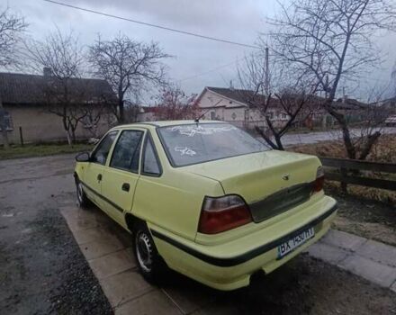 Жовтий Деу Нексія, об'ємом двигуна 1.5 л та пробігом 215 тис. км за 799 $, фото 5 на Automoto.ua