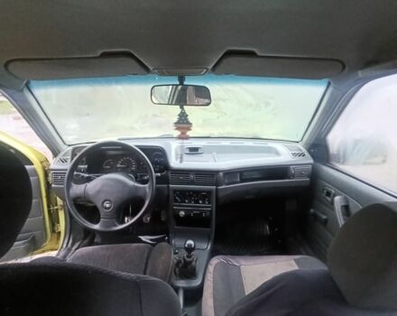 Жовтий Деу Нексія, об'ємом двигуна 1.5 л та пробігом 215 тис. км за 799 $, фото 5 на Automoto.ua