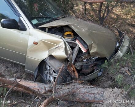 Жовтий Деу Нексія, об'ємом двигуна 1.5 л та пробігом 180 тис. км за 700 $, фото 5 на Automoto.ua