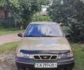 Жовтий Деу Нексія, об'ємом двигуна 1.5 л та пробігом 300 тис. км за 2100 $, фото 3 на Automoto.ua