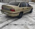 Жовтий Деу Нексія, об'ємом двигуна 1.6 л та пробігом 360 тис. км за 2000 $, фото 3 на Automoto.ua