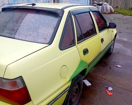 Жовтий Деу Нексія, об'ємом двигуна 1.5 л та пробігом 0 тис. км за 1200 $, фото 4 на Automoto.ua