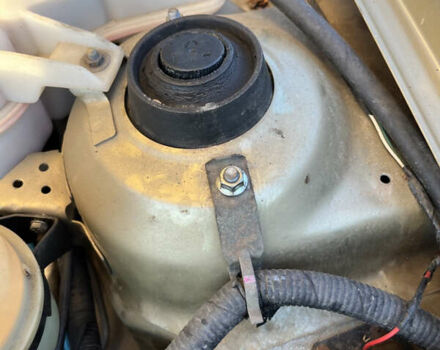 Желтый Дэу Нексия, объемом двигателя 1.5 л и пробегом 112 тыс. км за 2300 $, фото 35 на Automoto.ua