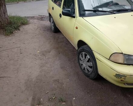 Жовтий Деу Нексія, об'ємом двигуна 1.5 л та пробігом 215 тис. км за 999 $, фото 4 на Automoto.ua