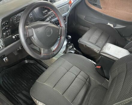 Желтый Дэу Нексия, объемом двигателя 1.5 л и пробегом 180 тыс. км за 1400 $, фото 4 на Automoto.ua