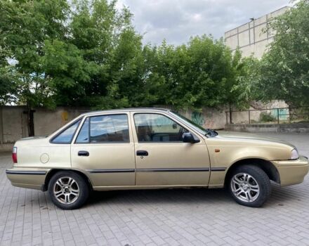 Желтый Дэу Нексия, объемом двигателя 1.5 л и пробегом 180 тыс. км за 1700 $, фото 8 на Automoto.ua