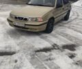 Желтый Дэу Нексия, объемом двигателя 1.6 л и пробегом 360 тыс. км за 1800 $, фото 1 на Automoto.ua