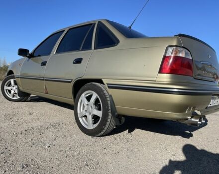 Желтый Дэу Нексия, объемом двигателя 1.5 л и пробегом 75 тыс. км за 4000 $, фото 9 на Automoto.ua