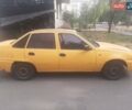 Желтый Дэу Нексия, объемом двигателя 1.5 л и пробегом 245 тыс. км за 1200 $, фото 4 на Automoto.ua