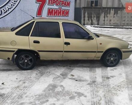 Жовтий Деу Нексія, об'ємом двигуна 1.6 л та пробігом 360 тис. км за 2000 $, фото 7 на Automoto.ua