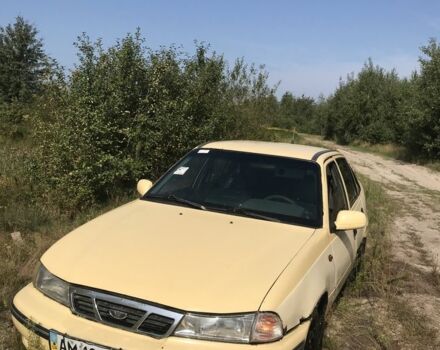 Жовтий Деу Нексія, об'ємом двигуна 1.5 л та пробігом 80 тис. км за 666 $, фото 4 на Automoto.ua