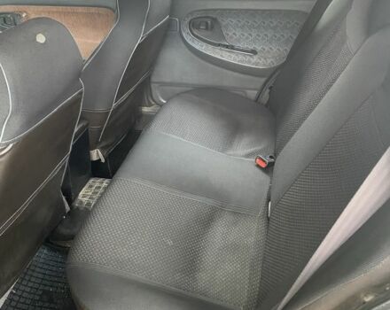 Желтый Дэу Нексия, объемом двигателя 1.5 л и пробегом 180 тыс. км за 1400 $, фото 3 на Automoto.ua